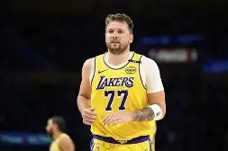 重磅！马德里竞技伤情更新备战西甲东契奇在篮网比赛中惊险取胜，金州勇士赛前遗憾出局的简单介绍